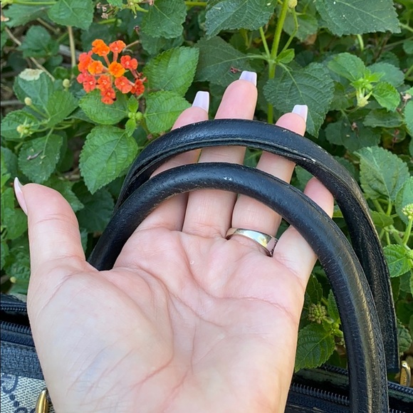 Authentic Vintage Gucci Boston bag - Picture 3 of 13